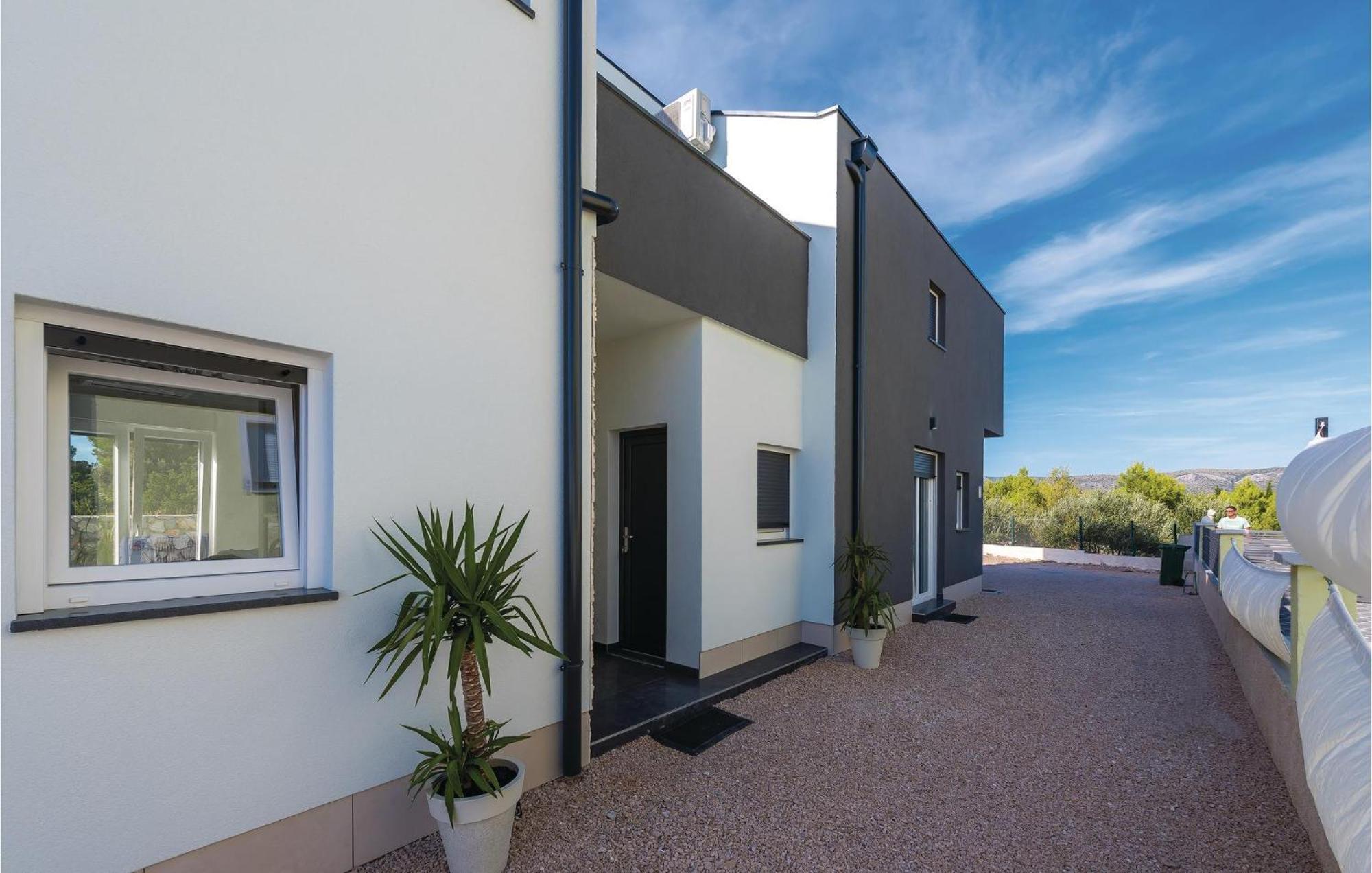 4 Bedroom Beautiful Home In Šibenik Exterior foto